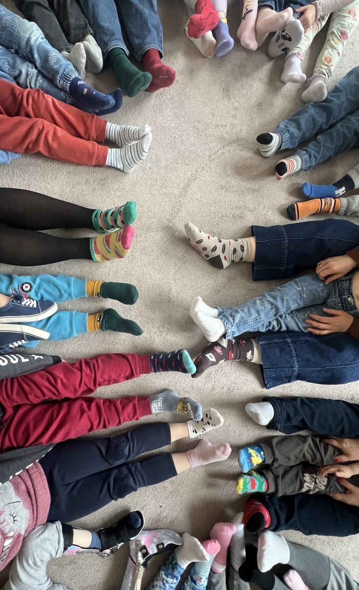 Dzień Kolorowej Skarpetki nie do pary w Przedszkolu 188