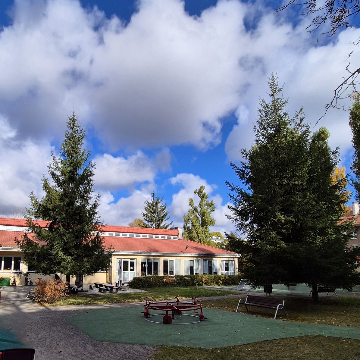 Budynek Przedszkola Specjalnego nr 188 Pod Kasztanem